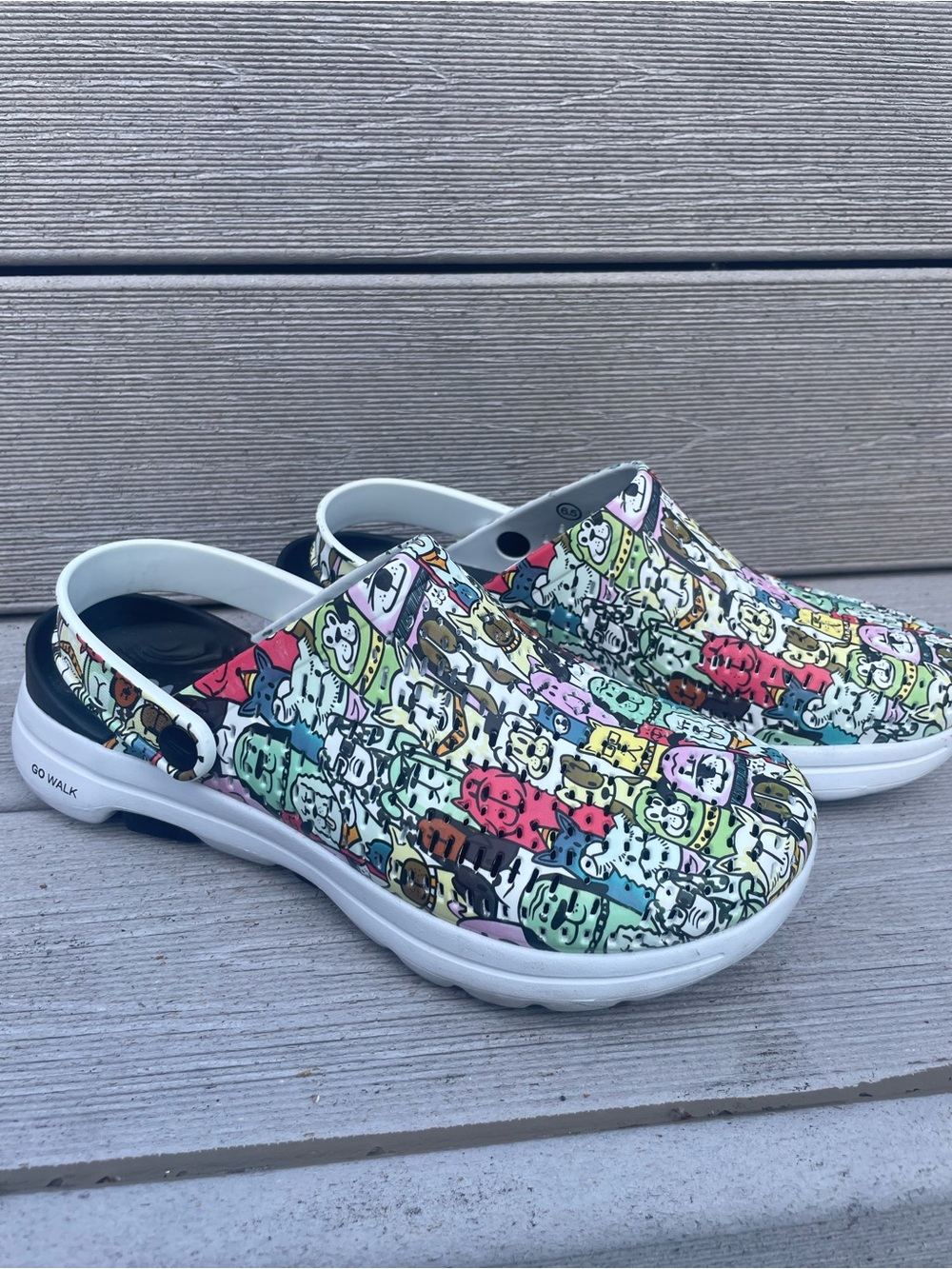 Skechers Foamies Go Walk Ultra Go Dog Lovers Multicolor Perforated Clog sz 6.5